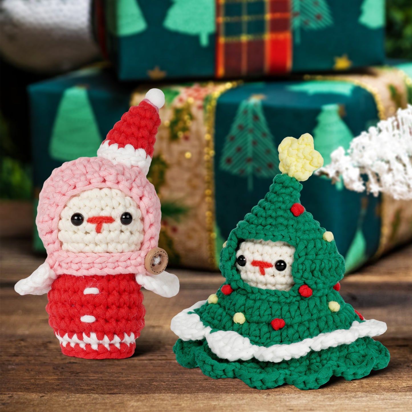 Christmas Dress Up Doll Crochet Kit