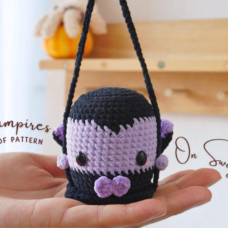 Halloween Vampires On Swing Crochet Pattern+Finished Crafts+ Crochet Kit