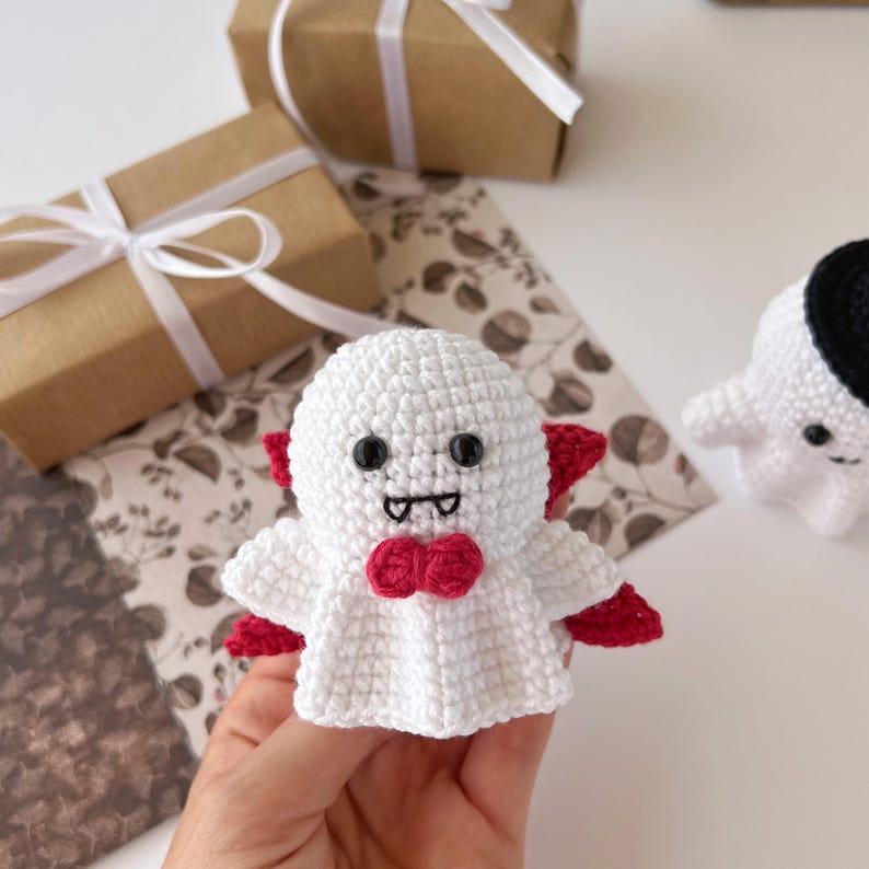 Halloween Ghost Couple Crochet Pattern+Finished Crafts+ Crochet Kit