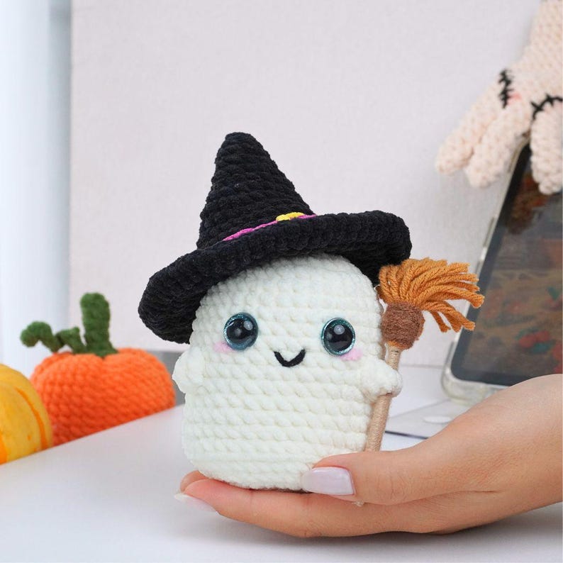 Halloween Witchy Ghost Crochet Pattern+Finished Crafts+Crochet Kit