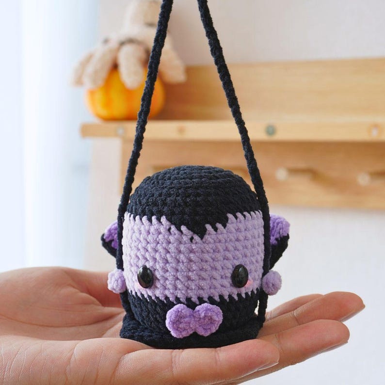 Halloween Vampires On Swing Crochet Pattern+Finished Crafts+ Crochet Kit